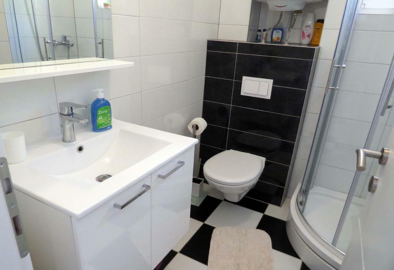 Apartman Jakir 바스카보다 외부 사진